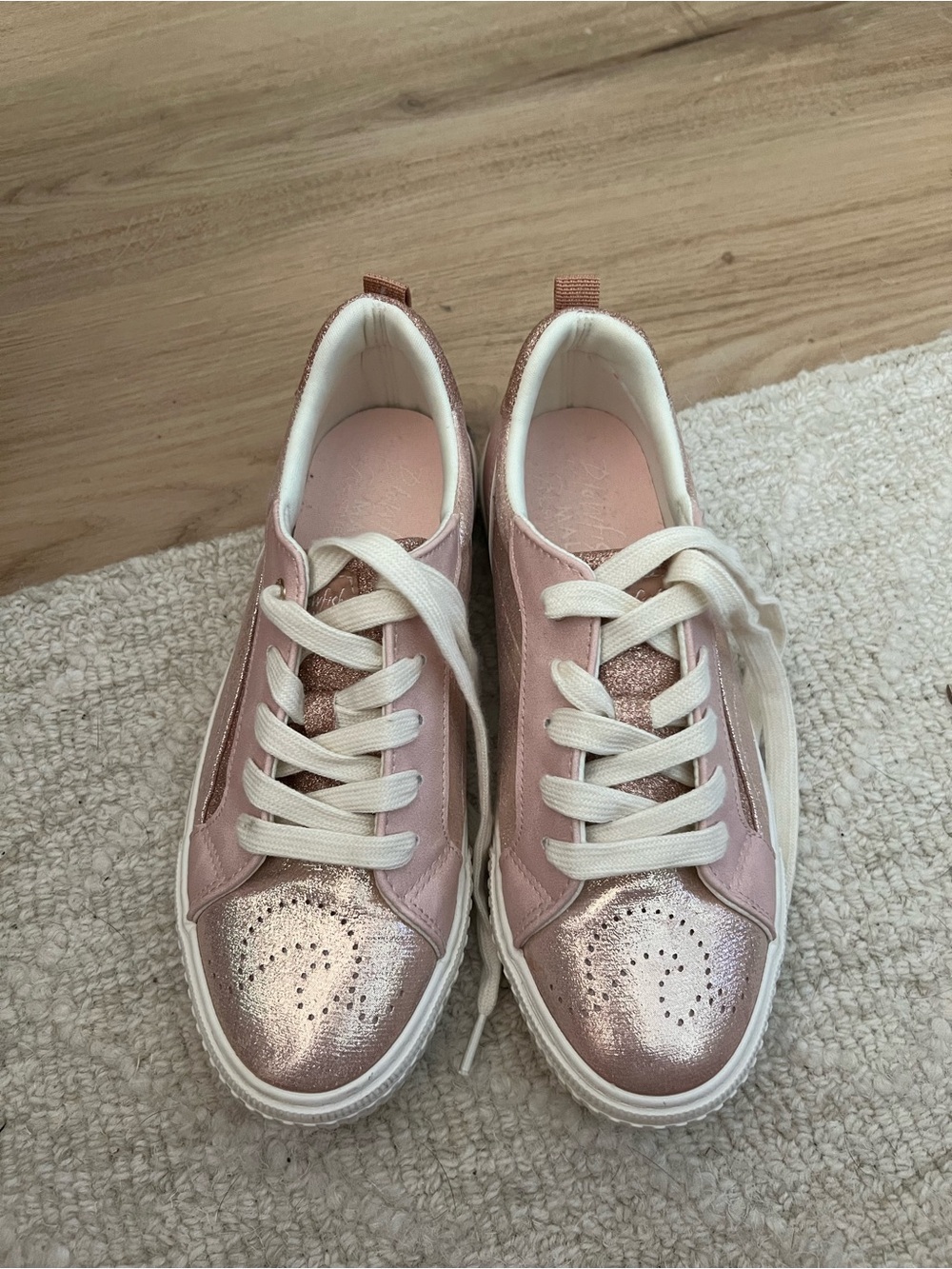 Blowfish Girls Pink Metallic Lace-Up Sneakers